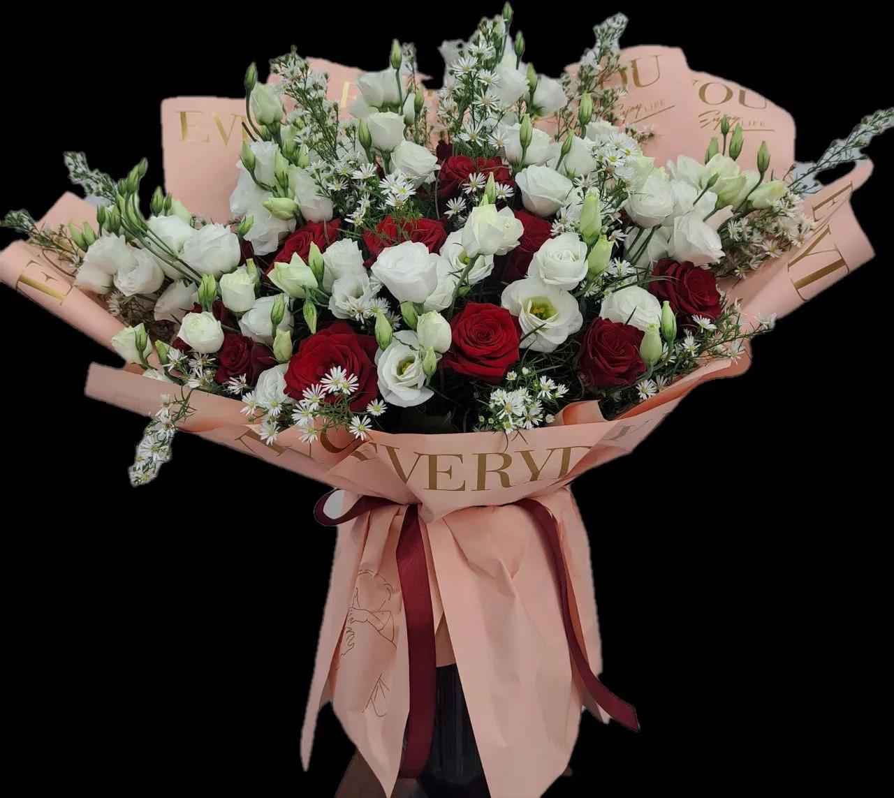 Roses and lisianthus in one bouquet | ծաղիկներ, ծաղկեպսակներ, բույսեր Երևան
