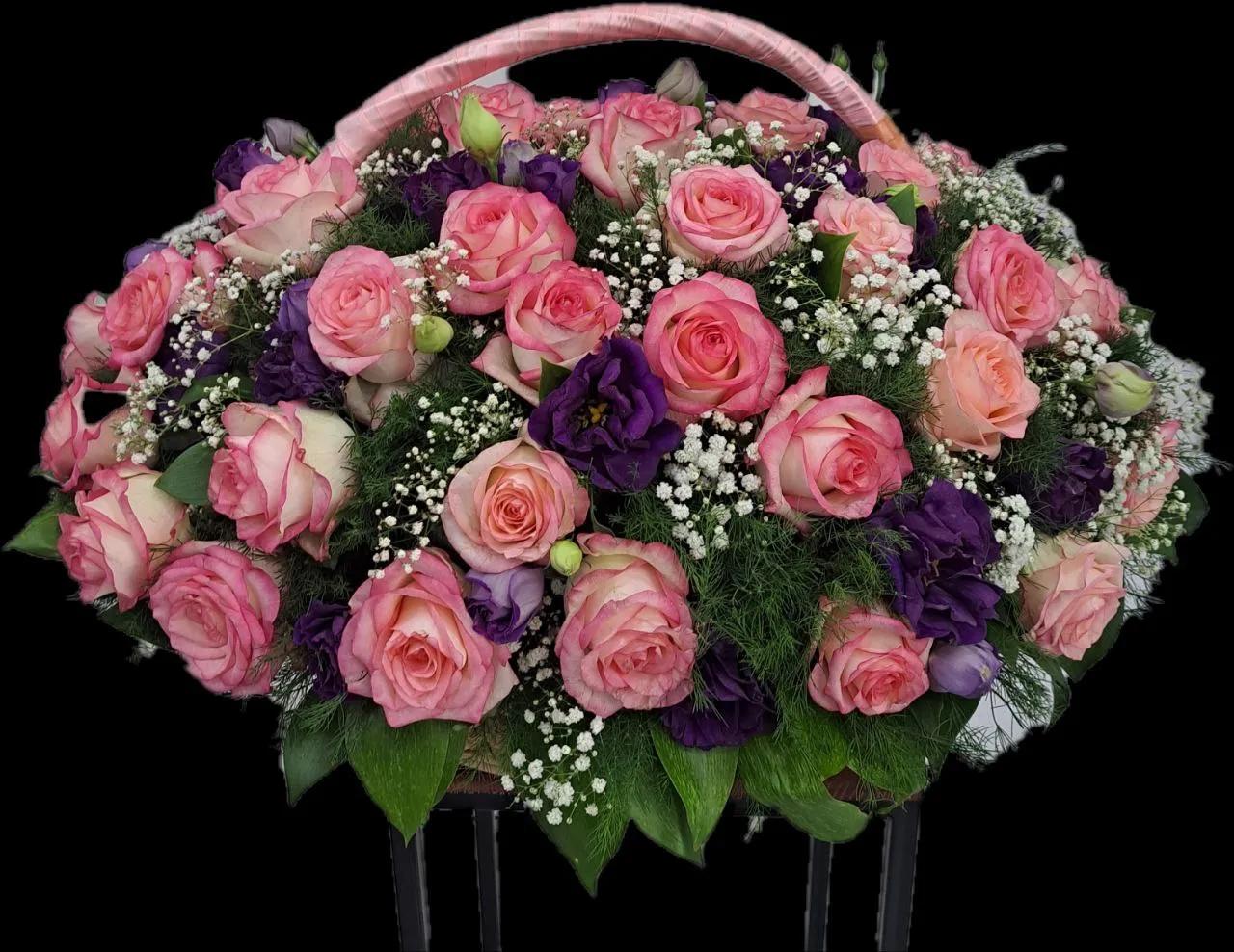 Roses and lisianthus in a basket | ծաղիկներ, ծաղկեպսակներ, բույսեր Երևան