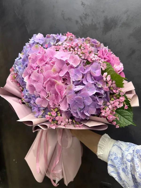 Bunch of hydrangeas | ծաղիկներ, ծաղկեպսակներ, բույսեր Երևան