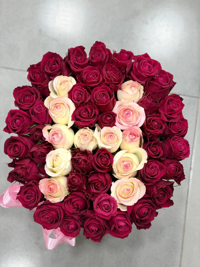 Name flowers in a box | ծաղիկներ, ծաղկեպսակներ, բույսեր - առաքում Երևան