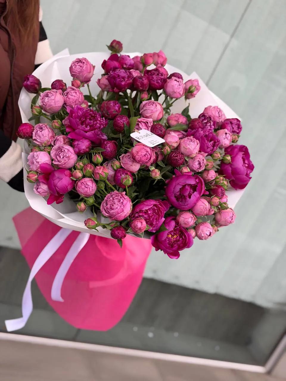 Bunch roses and peonies | ծաղիկներ, ծաղկեպսակներ, բույսեր Երևան