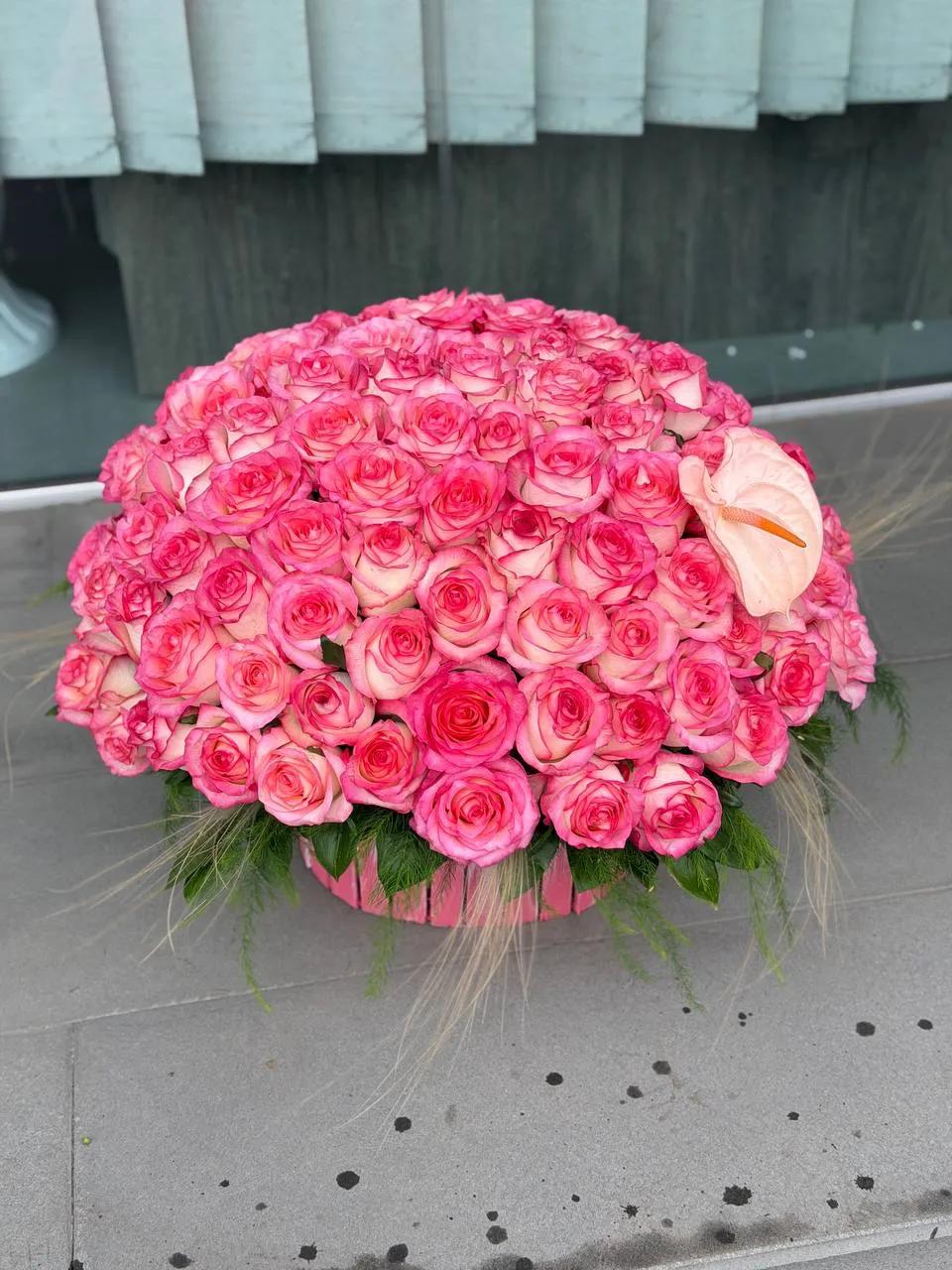 Pink roses in a basket | ծաղիկներ, ծաղկեպսակներ, բույսեր Երևան
