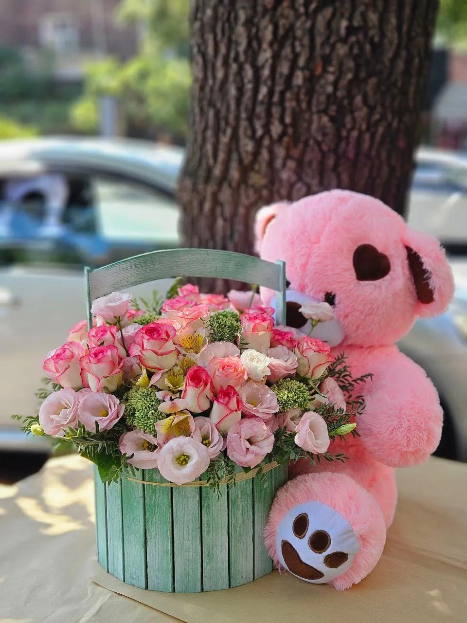 Gift Flower Basket | ծաղիկներ, ծաղկեպսակներ, բույսեր Երևան