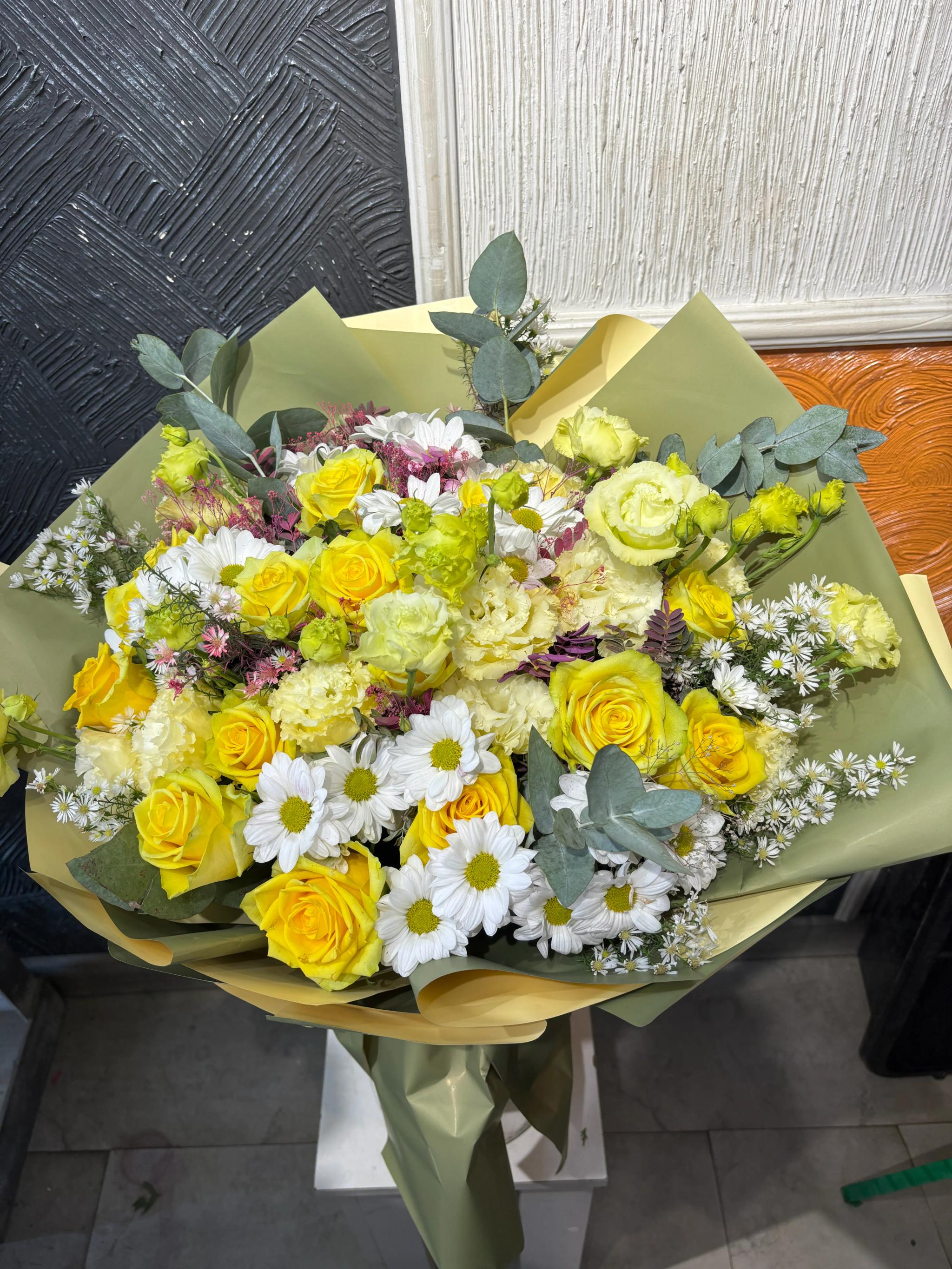 A luxurious bouquet | ծաղիկներ, ծաղկեպսակներ, բույսեր Երևան A luxurious bouquet | ծաղիկներ, ծաղկեպսակներ, բույսեր Երևան