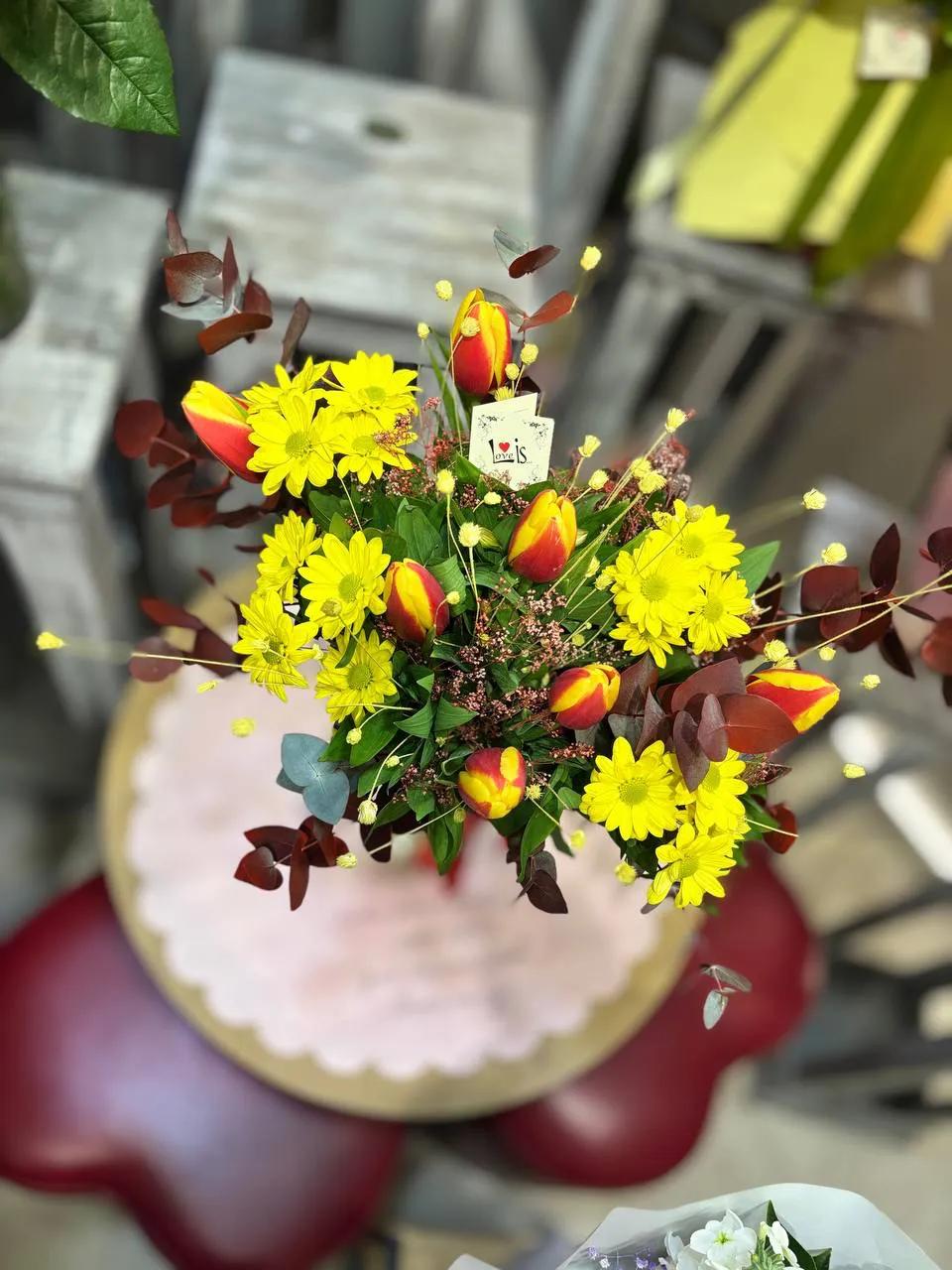 Bright bunch | ծաղիկներ, ծաղկեպսակներ, բույսեր Երևան Bright bunch | ծաղիկներ, ծաղկեպսակներ, բույսեր Երևան