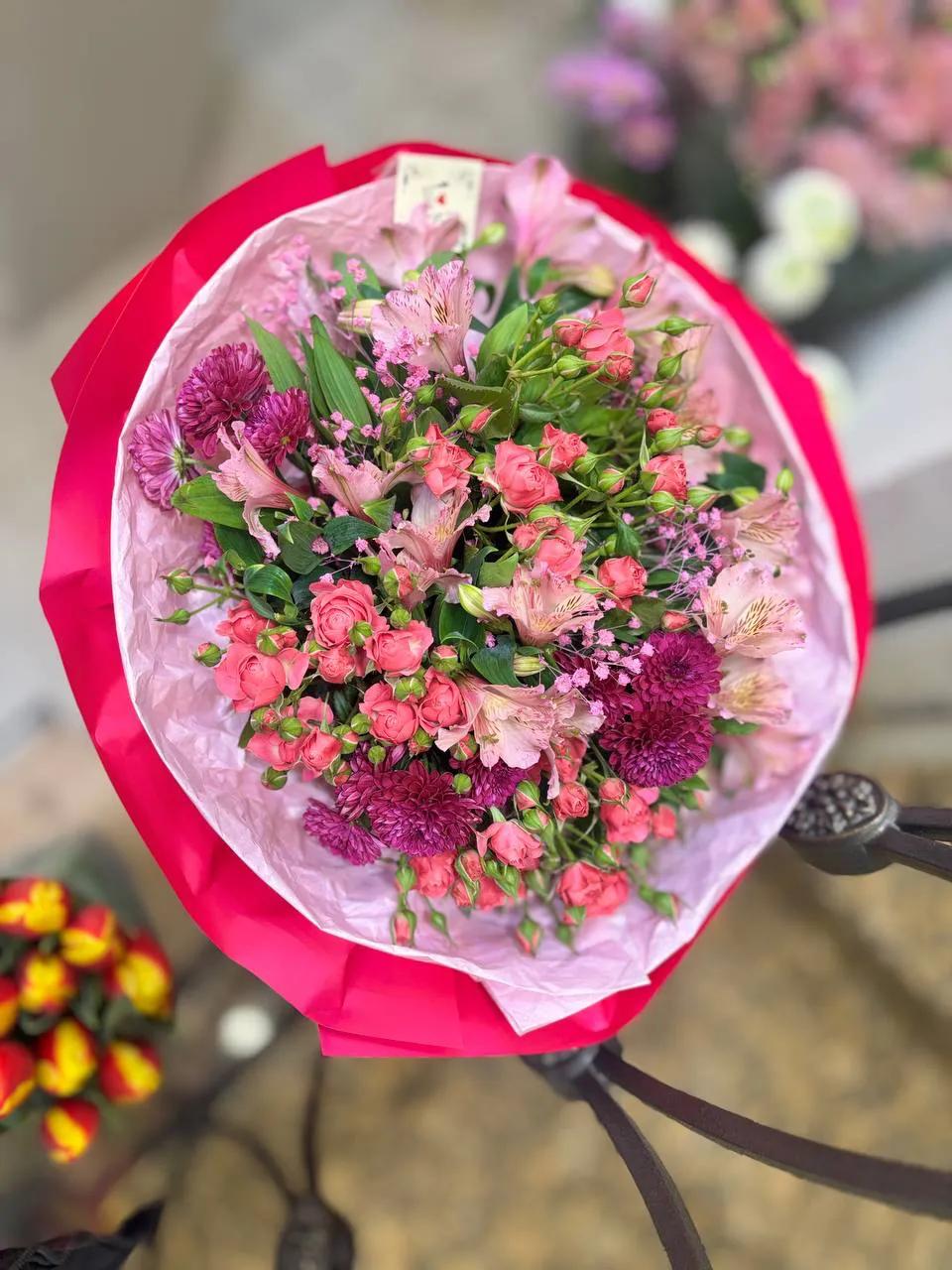 Վարդագույն փունջ | ծաղիկներ, ծաղկեպսակներ, բույսեր Երևան Վարդագույն փունջ | ծաղիկներ, ծաղկեպսակներ, բույսեր Երևան