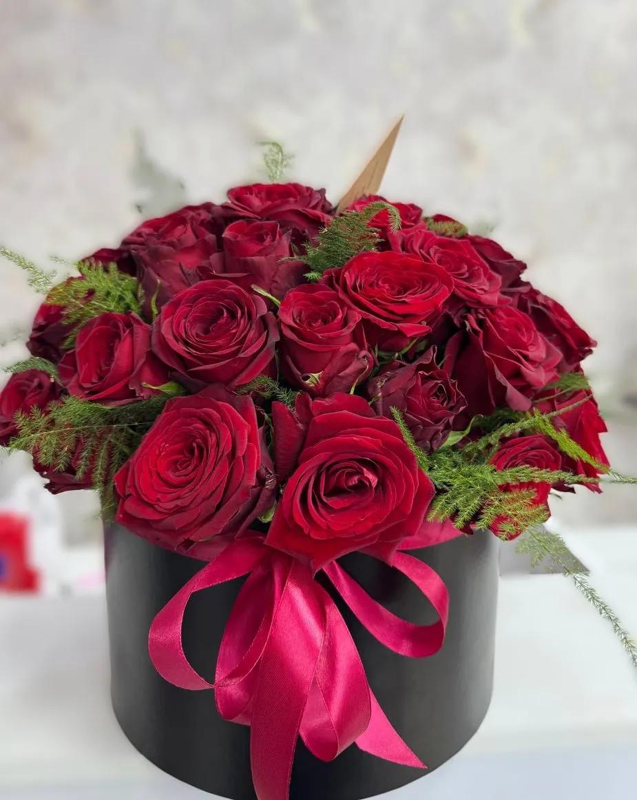 Roses in a box | ծաղիկներ, ծաղկեպսակներ, բույսեր Երևան Roses in a box | ծաղիկներ, ծաղկեպսակներ, բույսեր Երևան