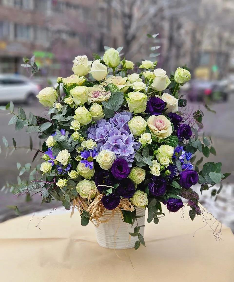 Creative basket | ծաղիկներ, ծաղկեպսակներ, բույսեր - առաքում Երևան Creative basket | ծաղիկներ, ծաղկեպսակներ, բույսեր - առաքում Երևան